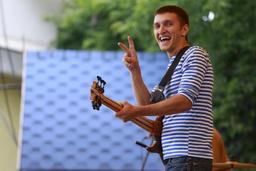 Уличным музыкантам в Крыму запретят исполнять песни иноагентов