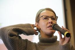 Собчак извинилась перед Михалковым за подозрения о «голой вечеринке»